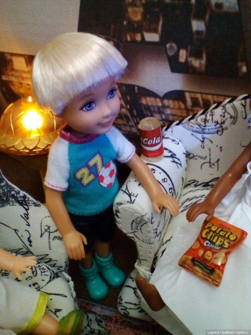 Маленькие луренцы: Коди рассказывает друзьям о прогулке (фото 7)