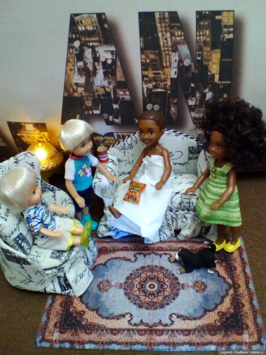 Маленькие луренцы: Коди рассказывает друзьям о прогулке