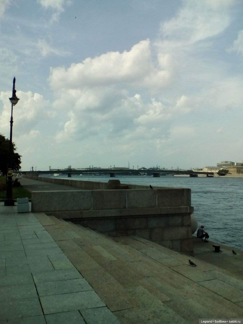 Петербург. Нева. Норд на набережной (фото 9)