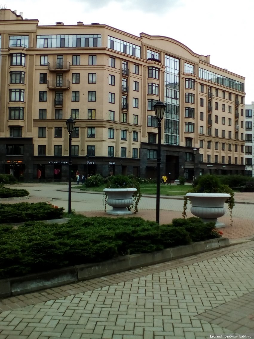 Петербург. Жу-Жу и Мармарис в Парадном квартале. Часть первая