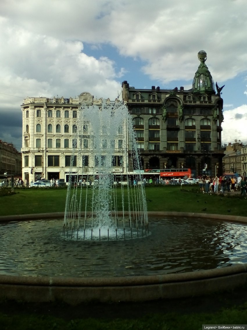 Петербург. Набережная канала Грибоедова. Михайловский сад. Одд-Бьёрн и Орей