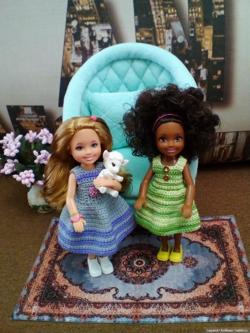 Маленькие луренцы: Астрид и Джемма