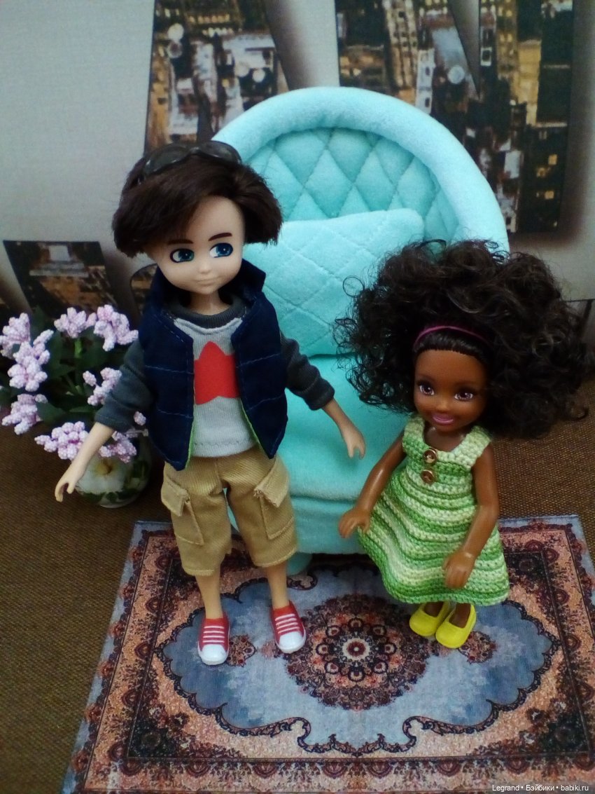 Маленькие луренцы: Астрид и Джемма