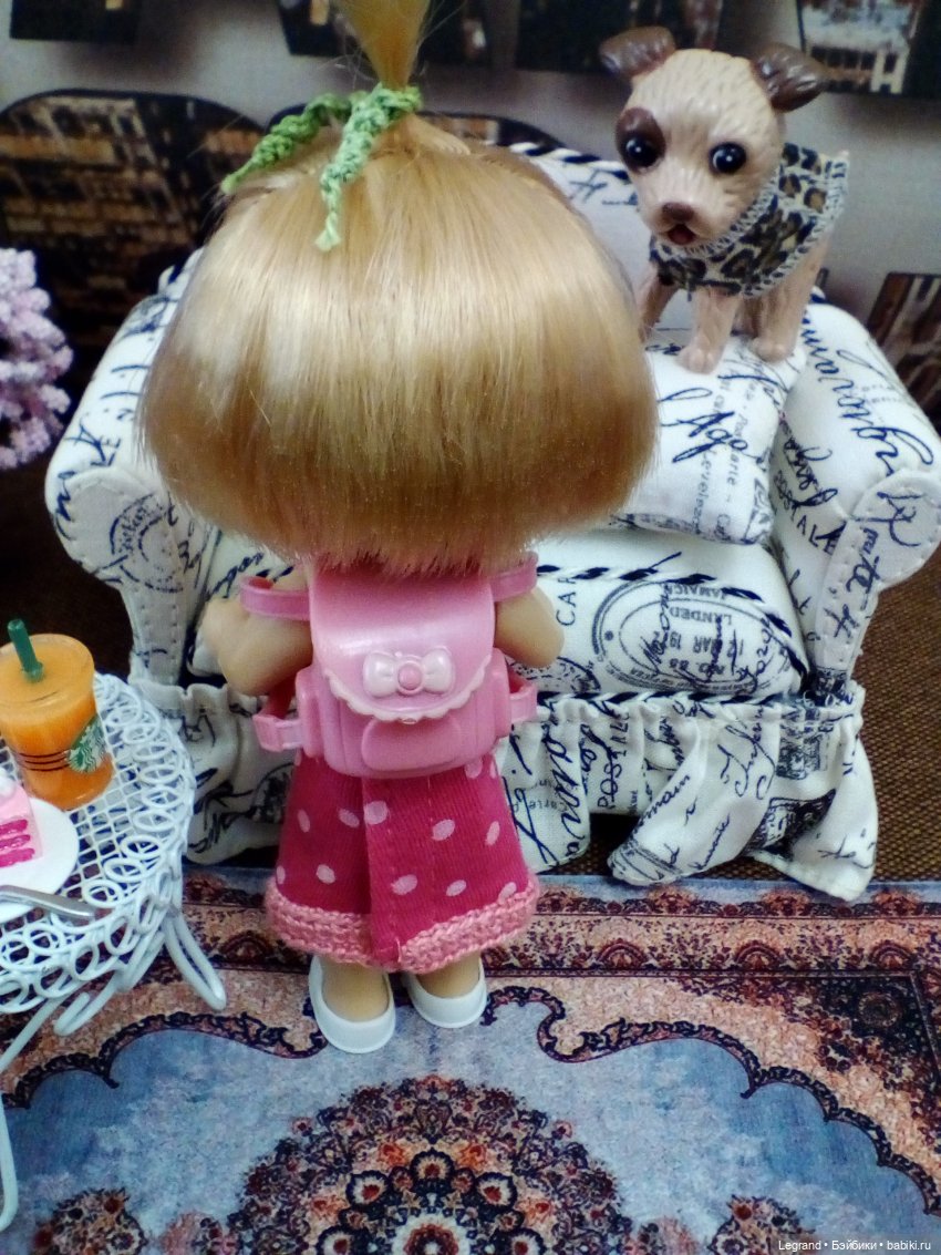 Утро Лизы — Куклы Маша и Медведь (Simba): Маша в кармашке (фото 3)