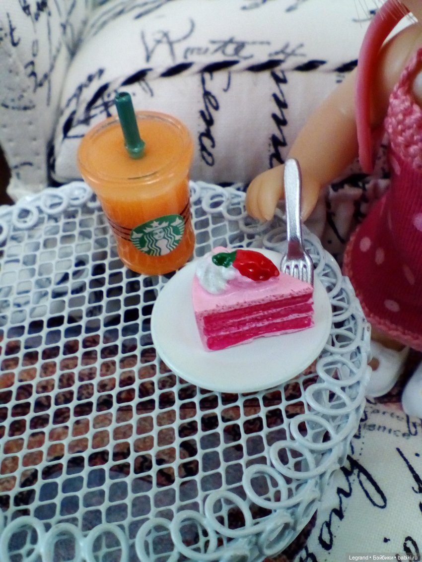 Утро Лизы — Куклы Маша и Медведь (Simba): Маша в кармашке