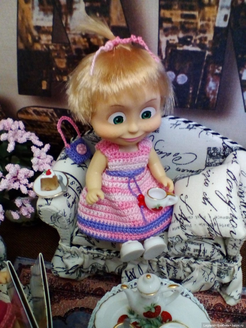 Жу-Жу и Лиза: за книжкой и чаем