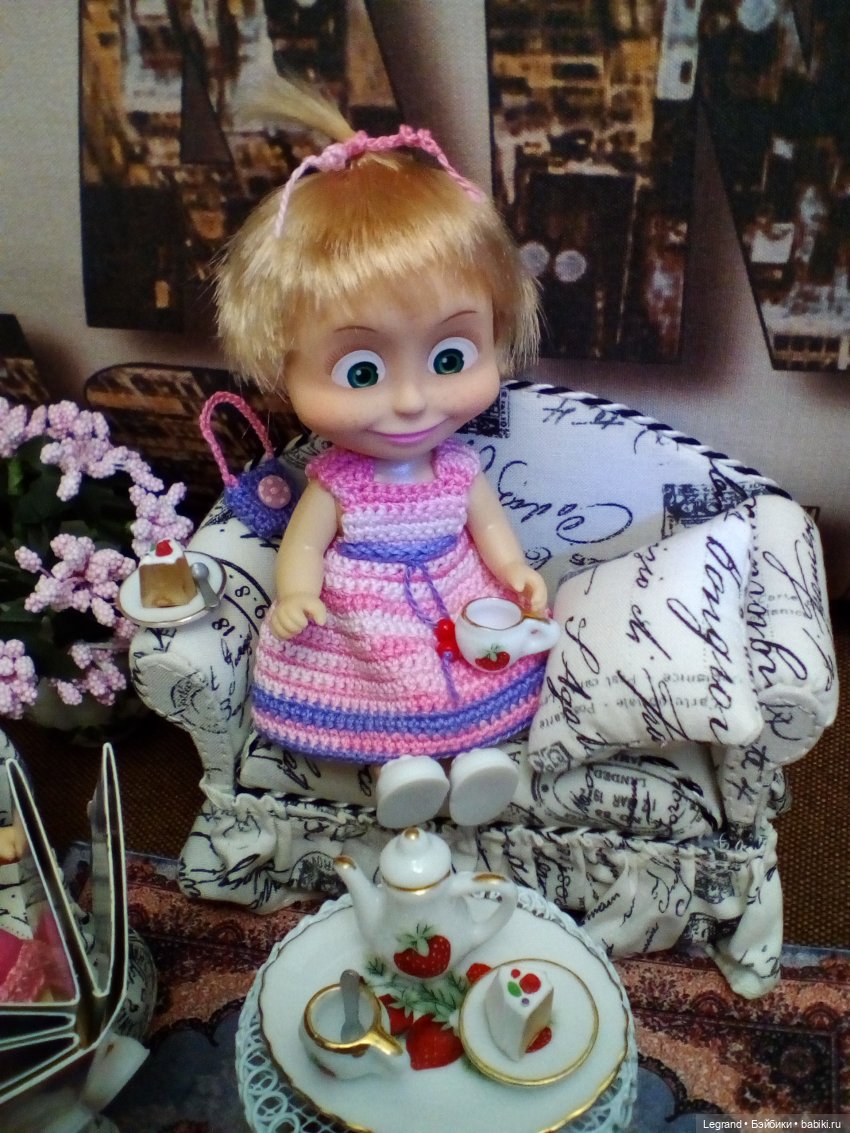 Жу-Жу и Лиза: за книжкой и чаем