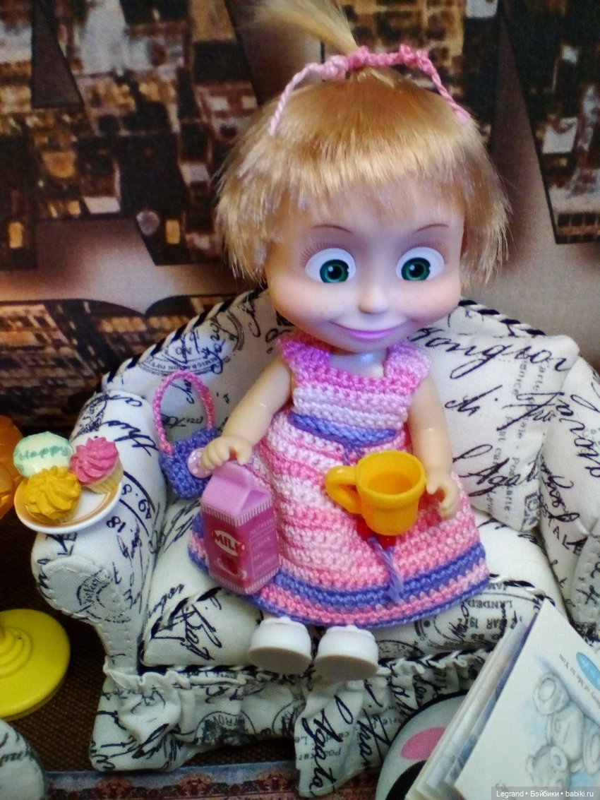 Жу-Жу: уютный вечер — Куклы Маша и Медведь (Simba): Маша в кармашке (фото 2)