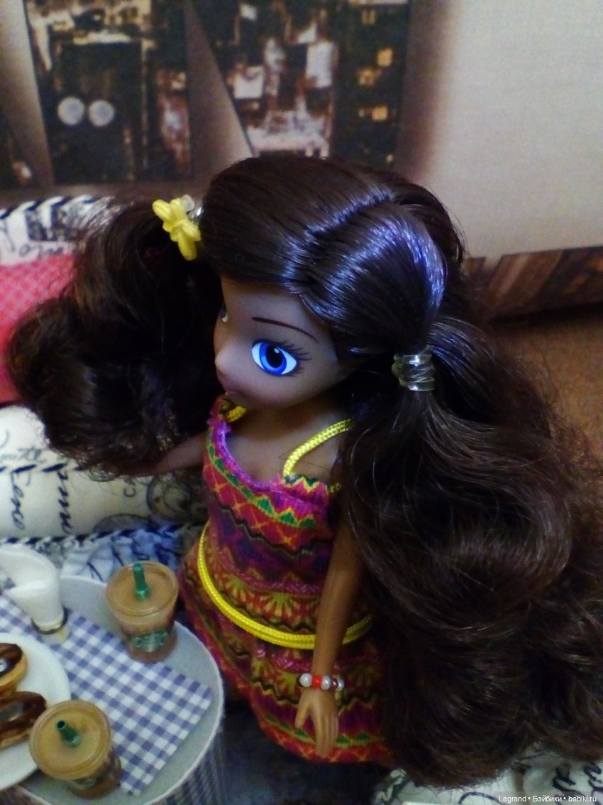 Они сами пишут свои истории: Жан-Поль и Козетта. Вечер. Эклеры