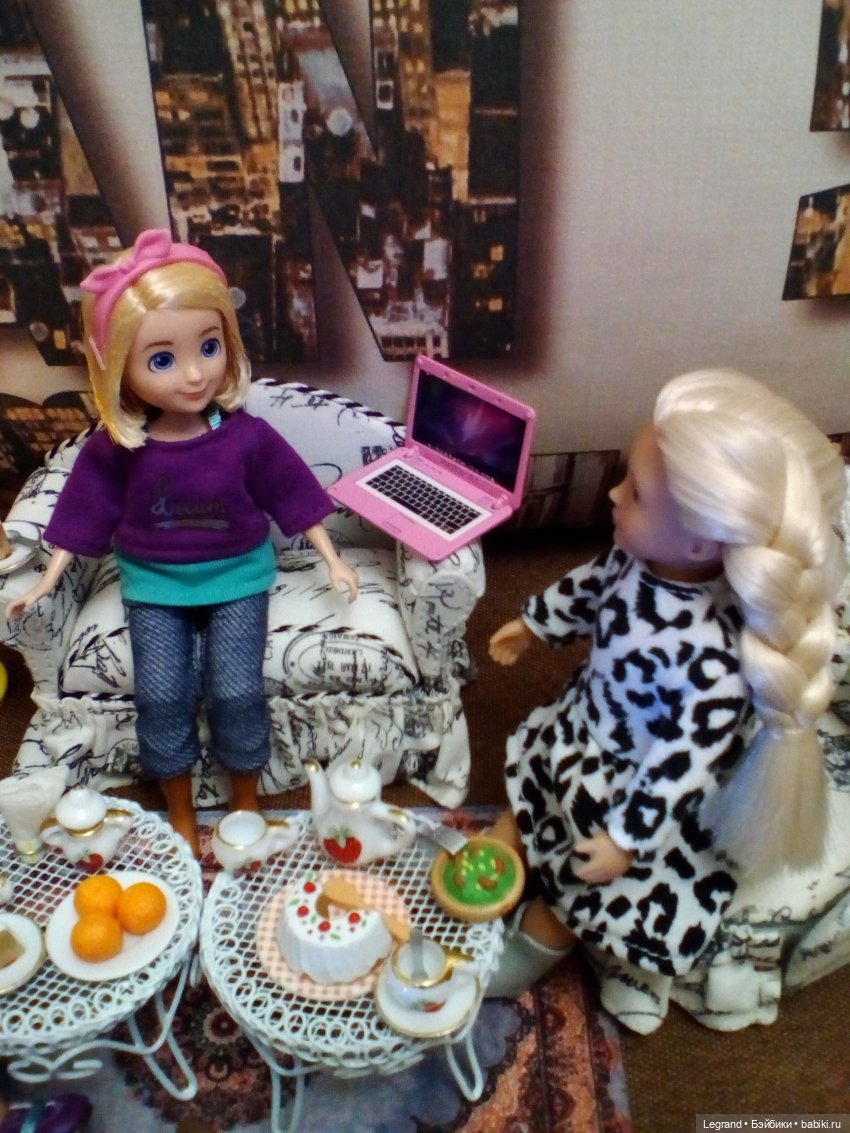 Новенькая. Вечеринка для девочек. Часть вторая