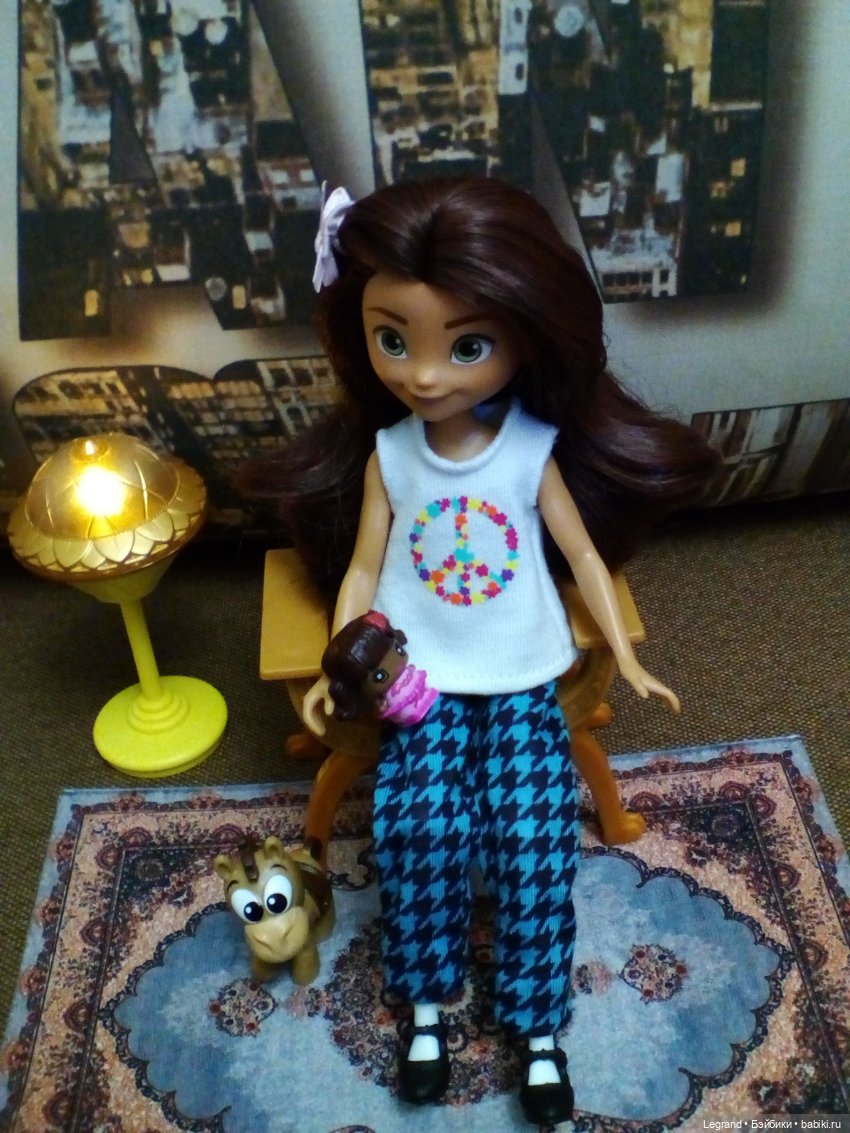 Они сами пишут свои истории: Тахмина. Уютный вечер