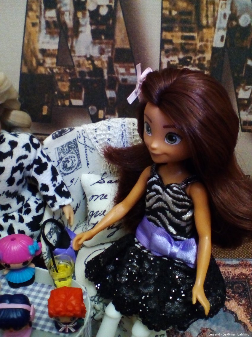 Тахмина в новом платье, девочки Lori и импровизированная "кукловстреча" | Бэйбики Тахмина в новом платье, девочки Lori и импровизированная "кукловстреча"