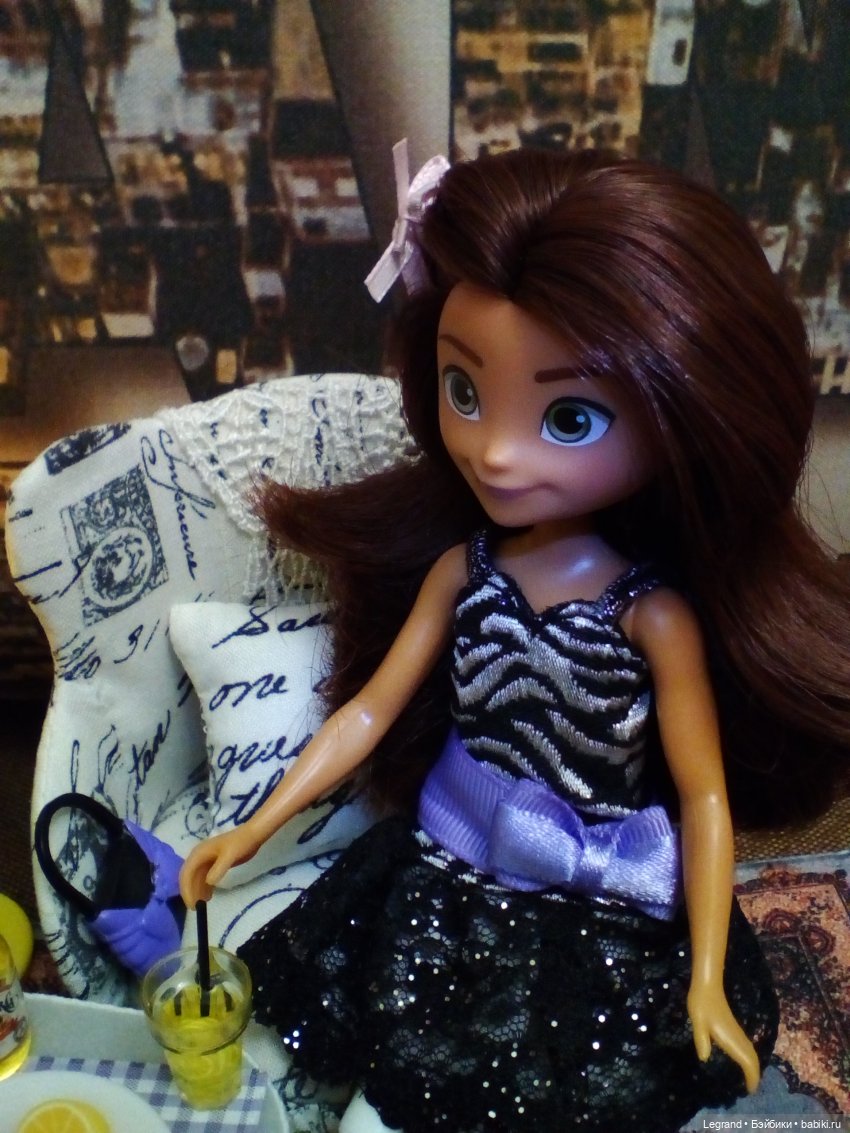 Тахмина в новом платье, девочки Lori и импровизированная "кукловстреча" | Бэйбики Тахмина в новом платье, девочки Lori и импровизированная "кукловстреча"