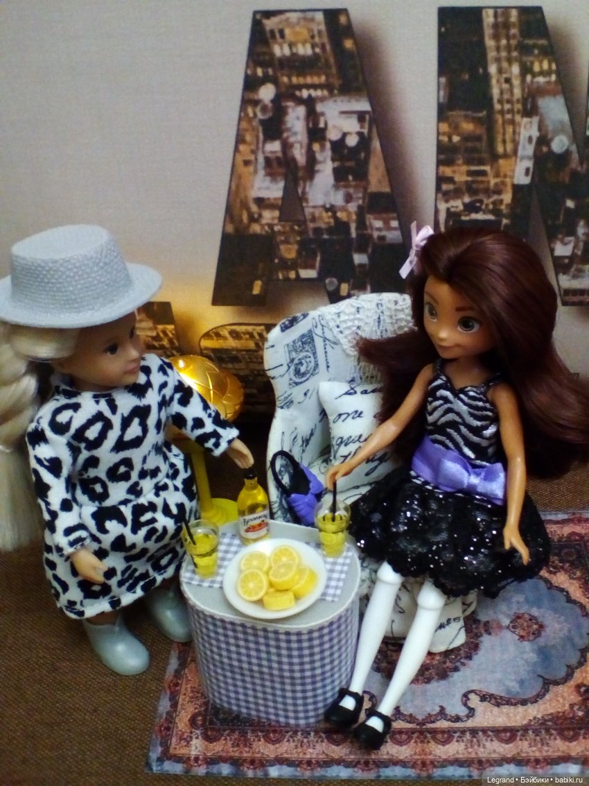 Тахмина в новом платье, девочки Lori и импровизированная "кукловстреча" | Бэйбики Тахмина в новом платье, девочки Lori и импровизированная "кукловстреча"