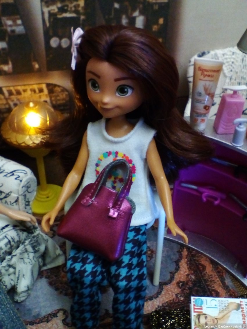 Они сами пишут свои истории: урок красоты от Айсис