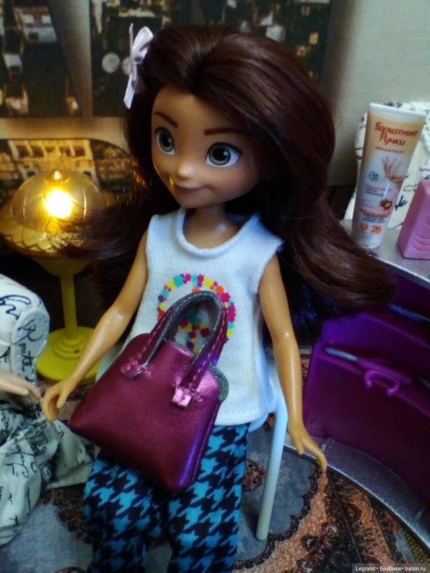 Они сами пишут свои истории: урок красоты от Айсис