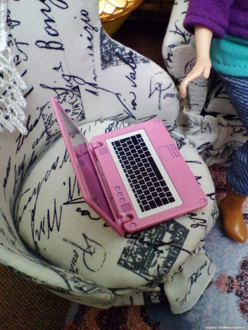 Они сами пишут свои истории. Кира и Гюльфем: туфли и мальчики | Бэйбики Они сами пишут свои истории. Кира и Гюльфем: туфли и мальчики