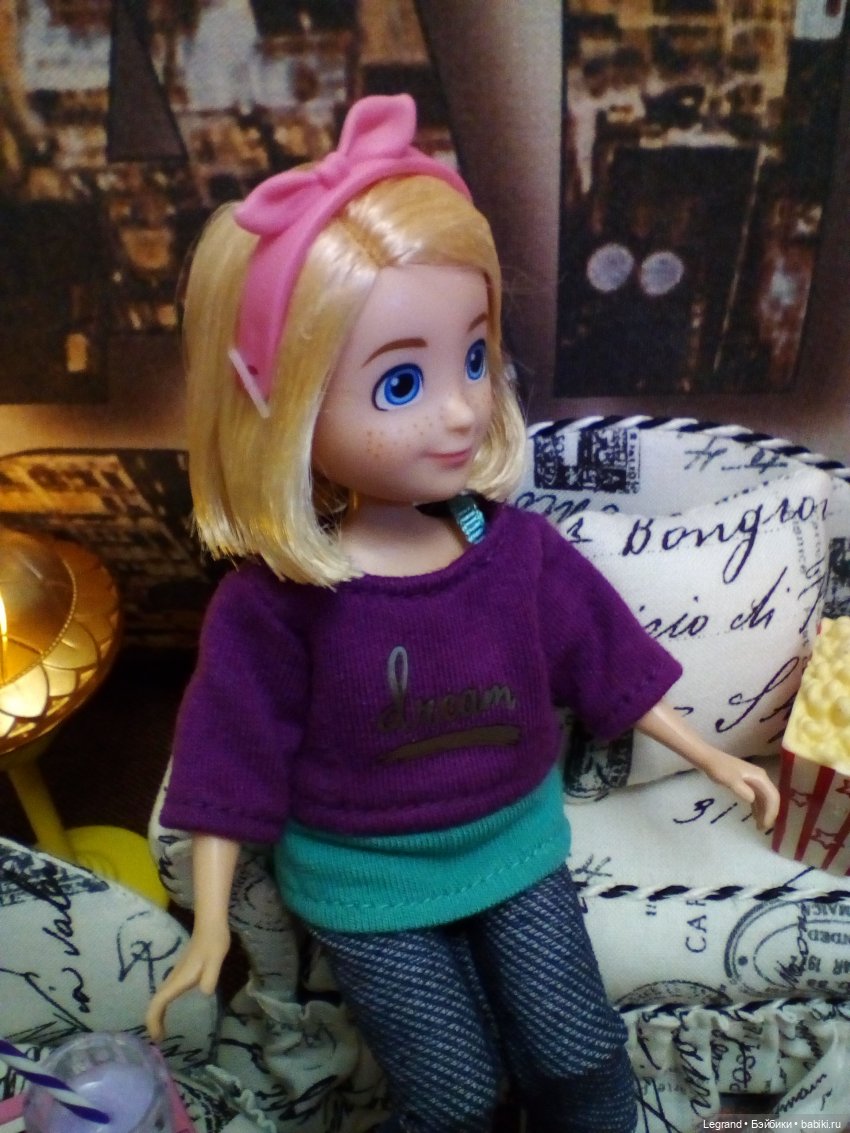 Они сами пишут свои истории. Кира и Гюльфем: туфли и мальчики | Бэйбики Они сами пишут свои истории. Кира и Гюльфем: туфли и мальчики