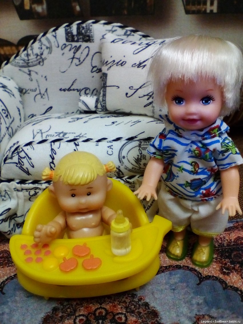 Самые маленькие луренцы, или Крошки, что почти всегда за кадром (фото 3)