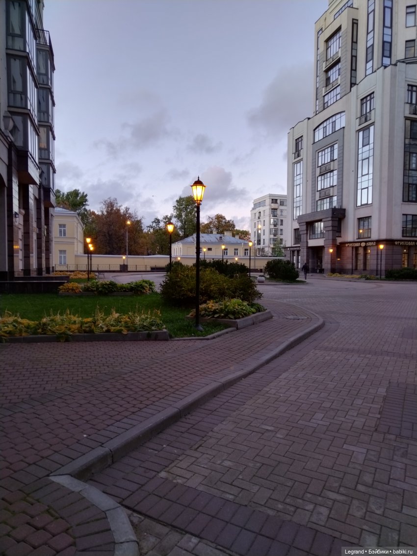 Петербург. Парадный квартал. Джесур и осень