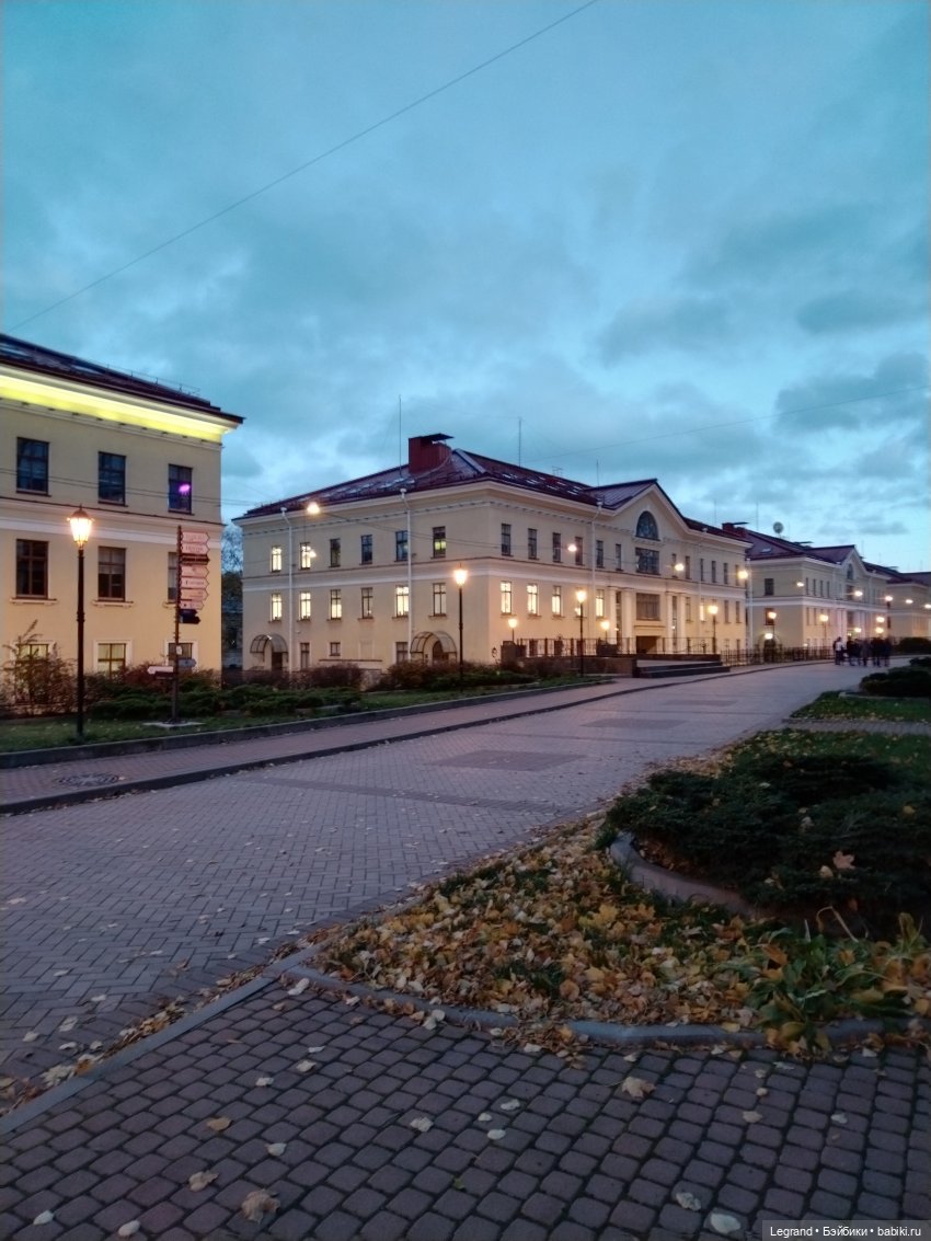 Петербург. Парадный квартал. Джесур и осень