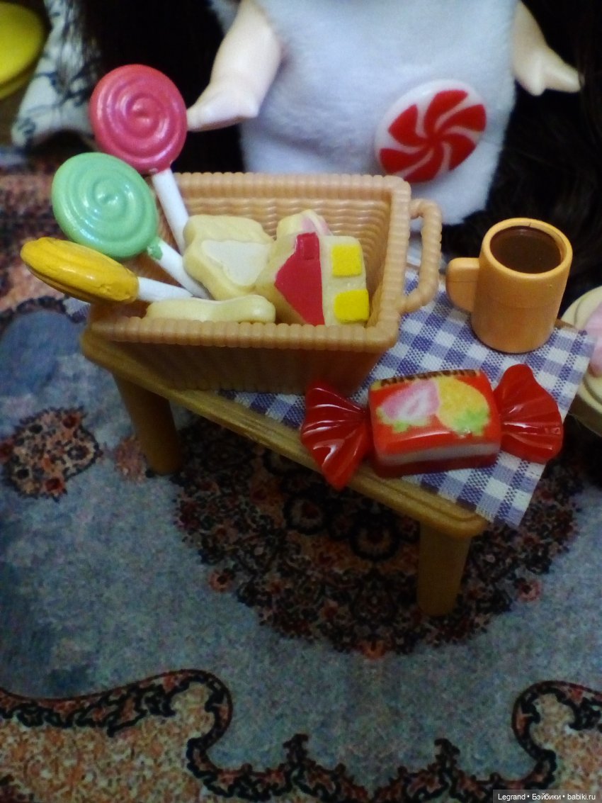 Ddung. Серия "Головные уборы"