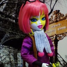 Эрмелин в новой курточке