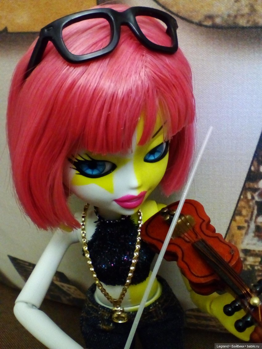 Эрмелин на репетиции — Куклы Bratz (Братц) и Moxie Girlz: MGA