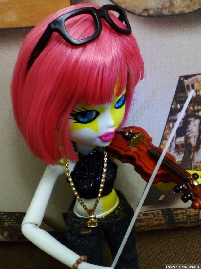 Эрмелин на репетиции — Куклы Bratz (Братц) и Moxie Girlz: MGA (фото 8)
