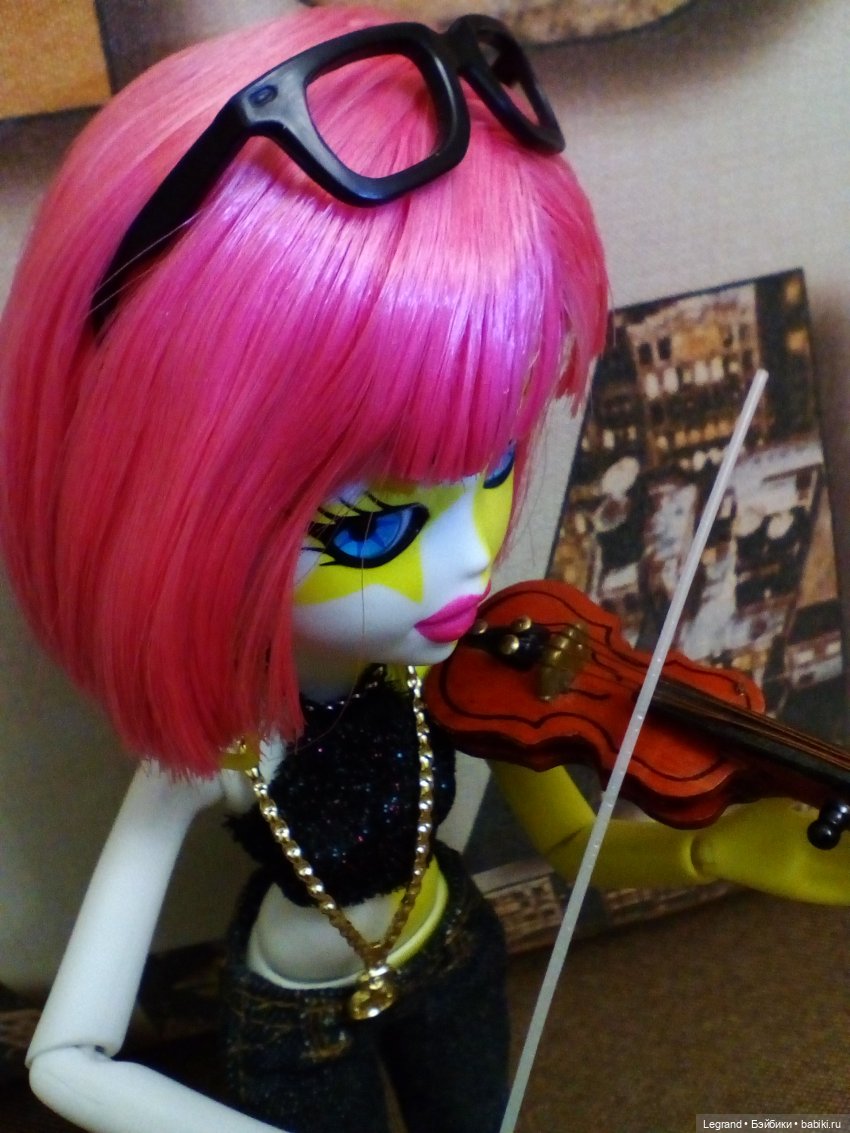 Эрмелин на репетиции — Куклы Bratz (Братц) и Moxie Girlz: MGA (фото 10)