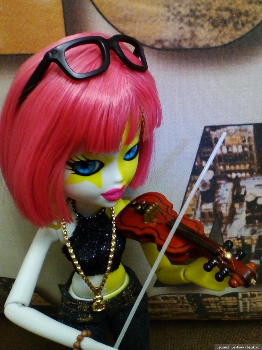 Эрмелин на репетиции — Куклы Bratz (Братц) и Moxie Girlz: MGA