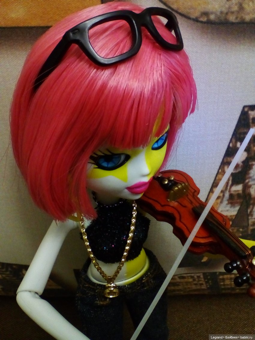 Эрмелин на репетиции — Куклы Bratz (Братц) и Moxie Girlz: MGA (фото 9)