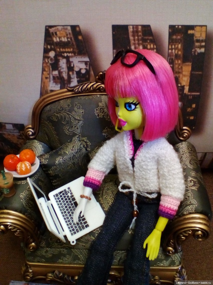 Эрмелин в новой кофточке — Куклы Bratz (Братц) и Moxie Girlz: MGA (фото 6)