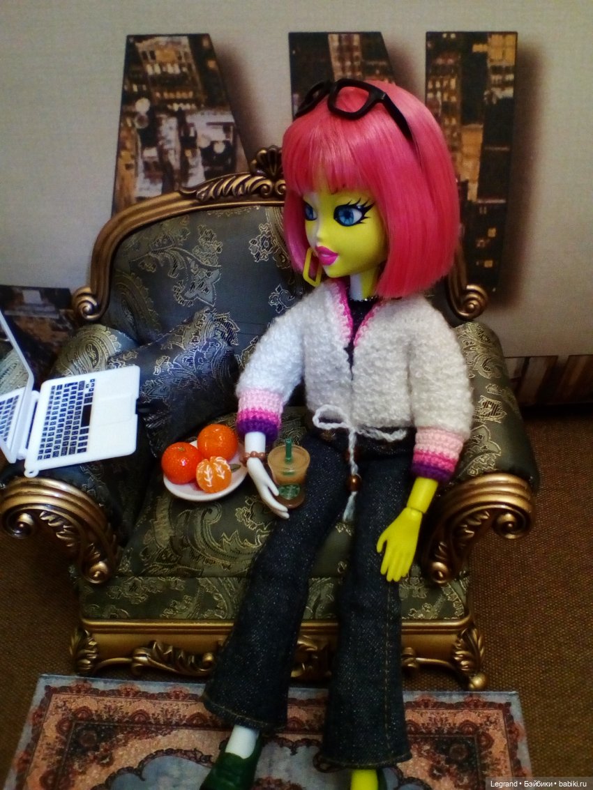 Эрмелин в новой кофточке — Куклы Bratz (Братц) и Moxie Girlz: MGA