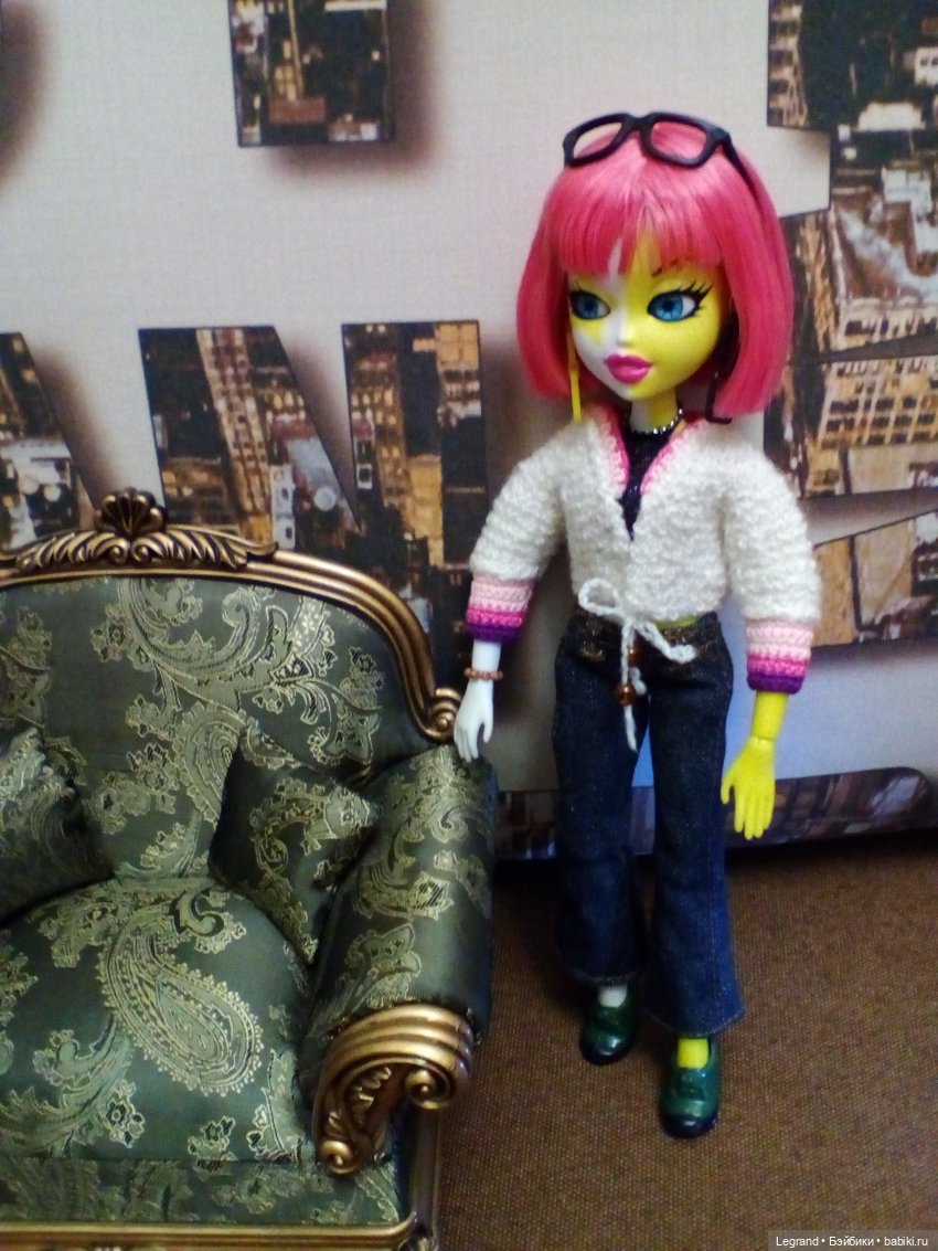 Эрмелин в новой кофточке — Куклы Bratz (Братц) и Moxie Girlz: MGA (фото 5)