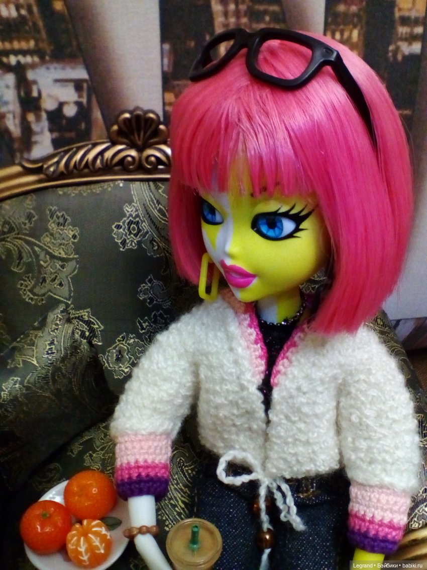 Эрмелин в новой кофточке — Куклы Bratz (Братц) и Moxie Girlz: MGA