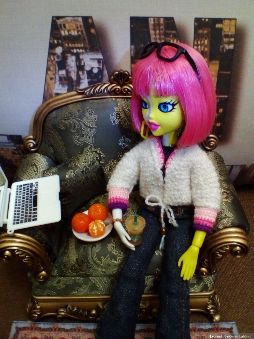 Эрмелин в новой кофточке — Куклы Bratz (Братц) и Moxie Girlz: MGA
