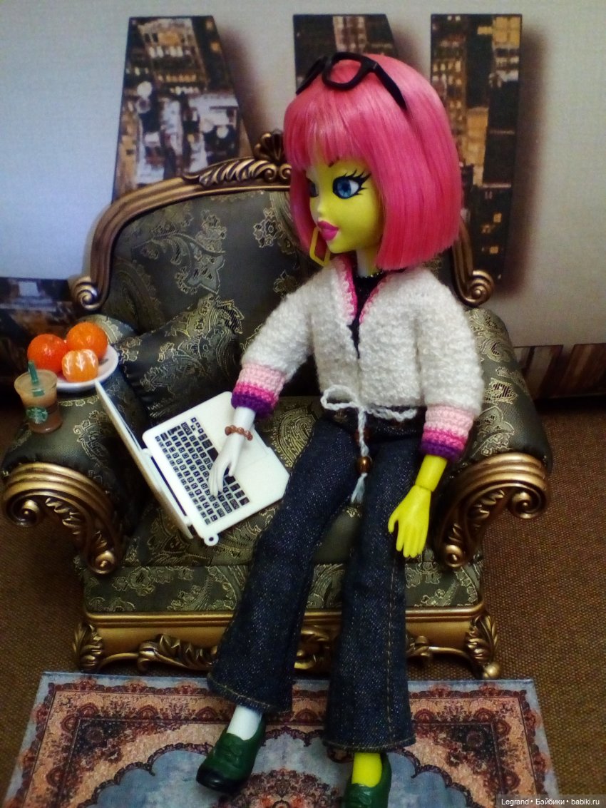 Эрмелин в новой кофточке — Куклы Bratz (Братц) и Moxie Girlz: MGA (фото 9)