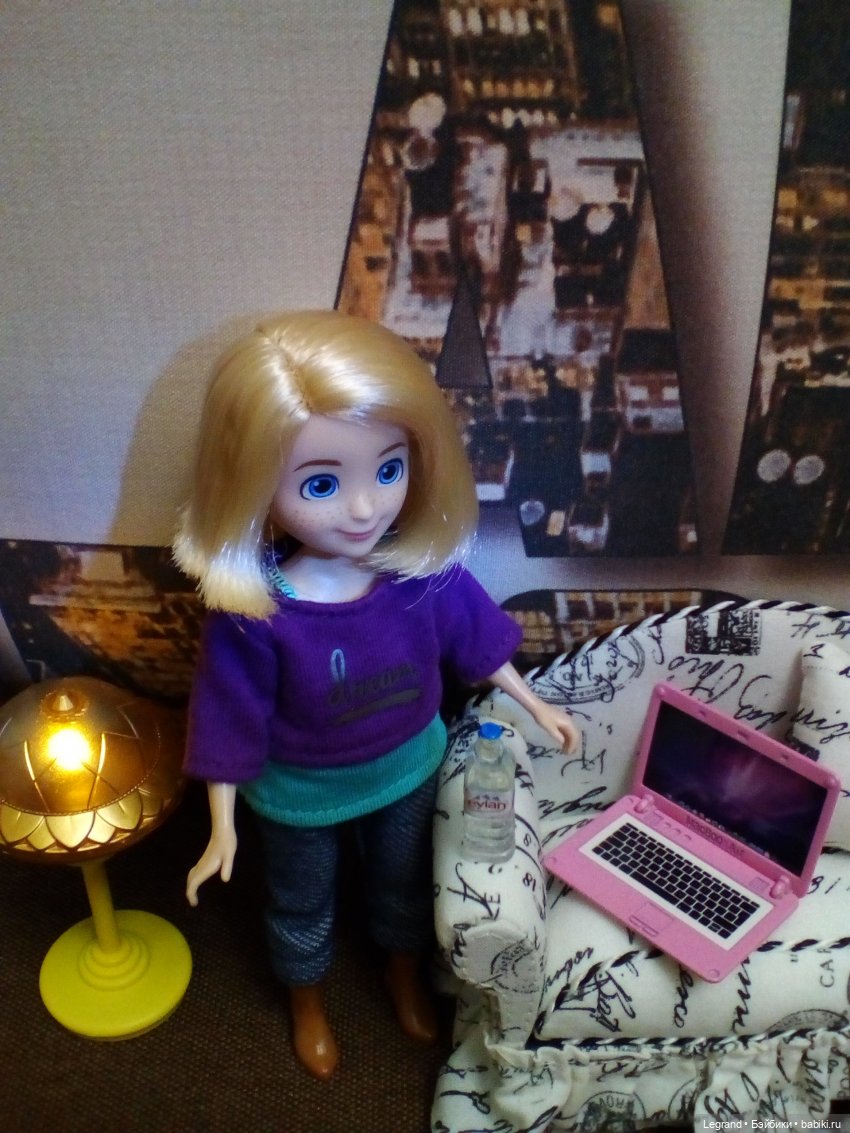 Они сами пишут свои истории: Гюльфем и Жан-Поль. Çok uzaklarda (Очень далеко) | Бэйбики Они сами пишут свои истории: Гюльфем и Жан-Поль. Çok uzaklarda (Очень далеко)