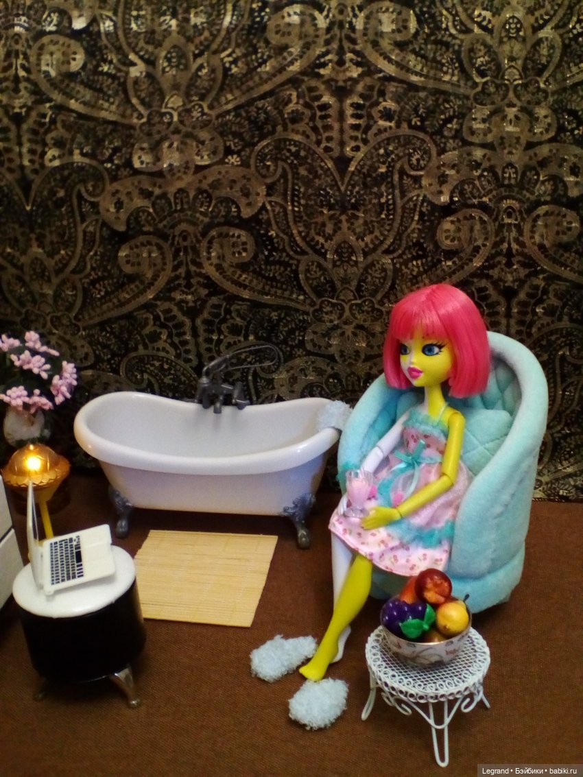 День ванной вечеринки. Эрмелин