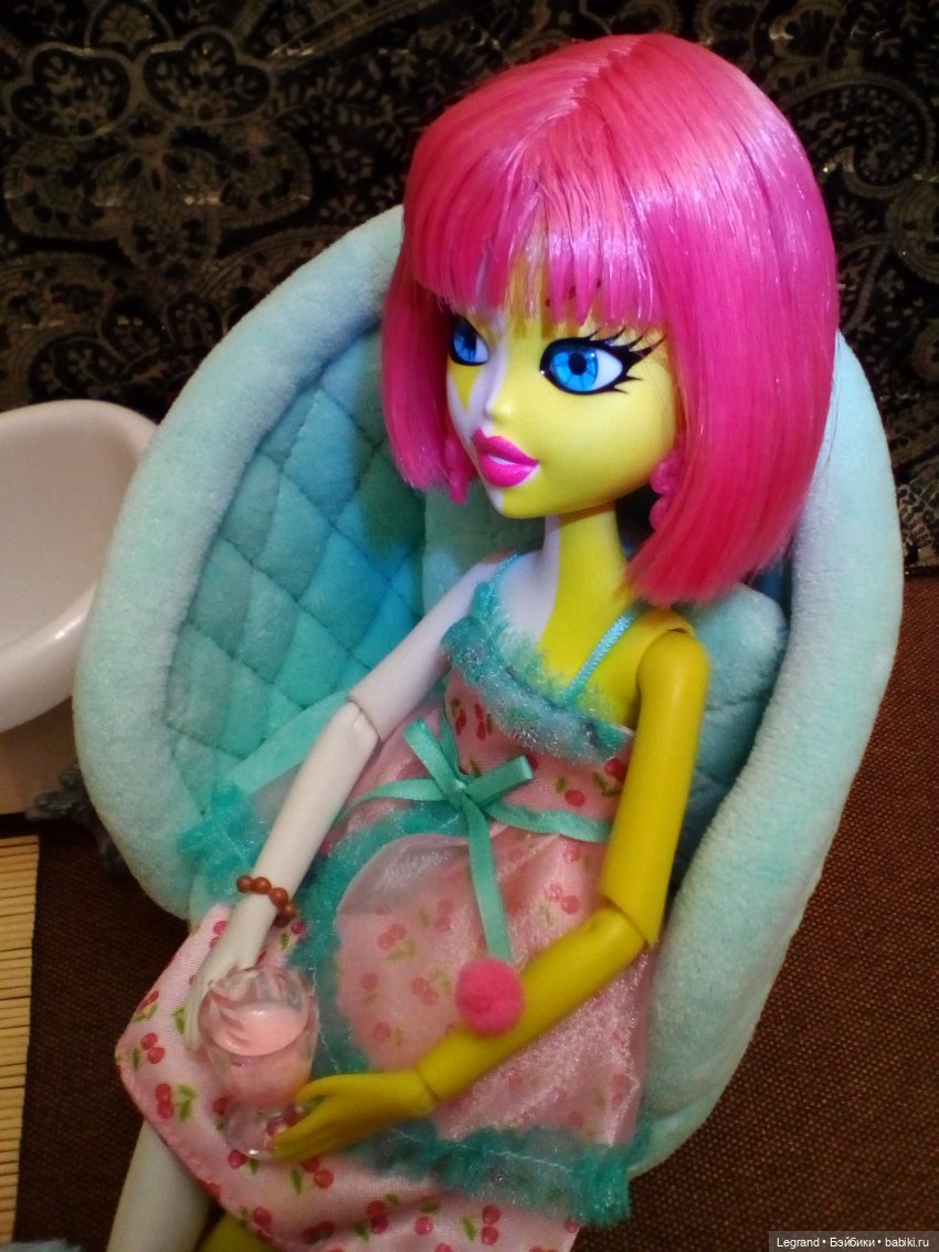 День ванной вечеринки. Эрмелин