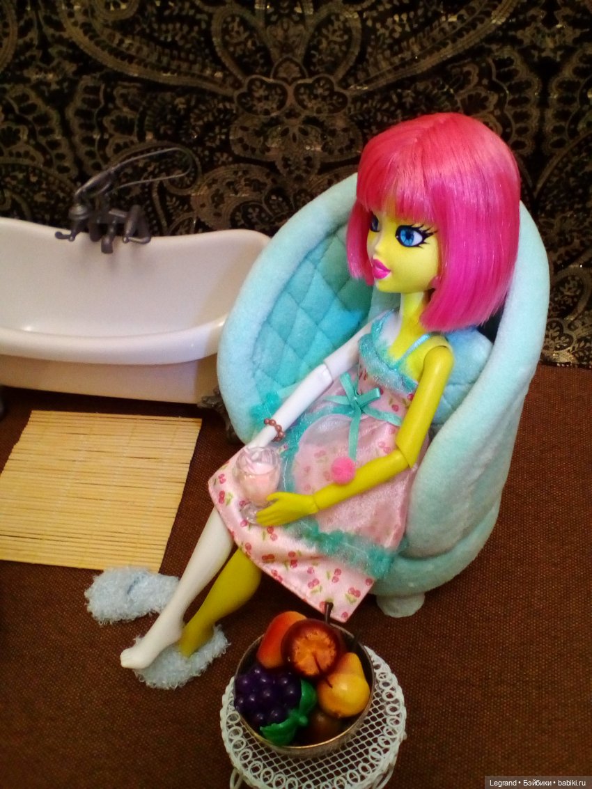 День ванной вечеринки. Эрмелин