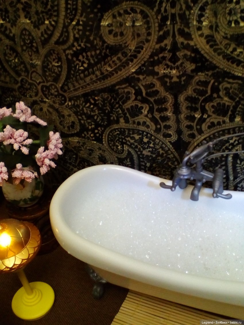 День ванной вечеринки. Эрмелин