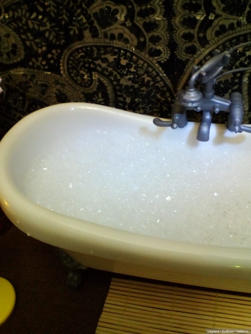 День ванной вечеринки. Эрмелин