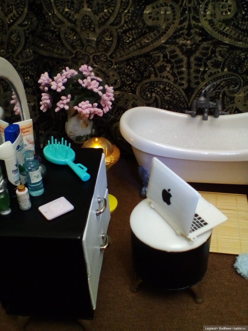 День ванной вечеринки. Эрмелин