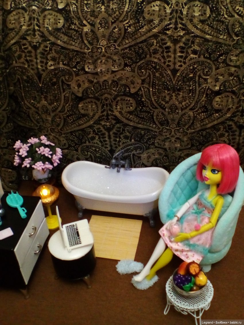 День ванной вечеринки. Эрмелин