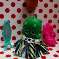 Кактус-девочка в Катаре. Продолжаем играть