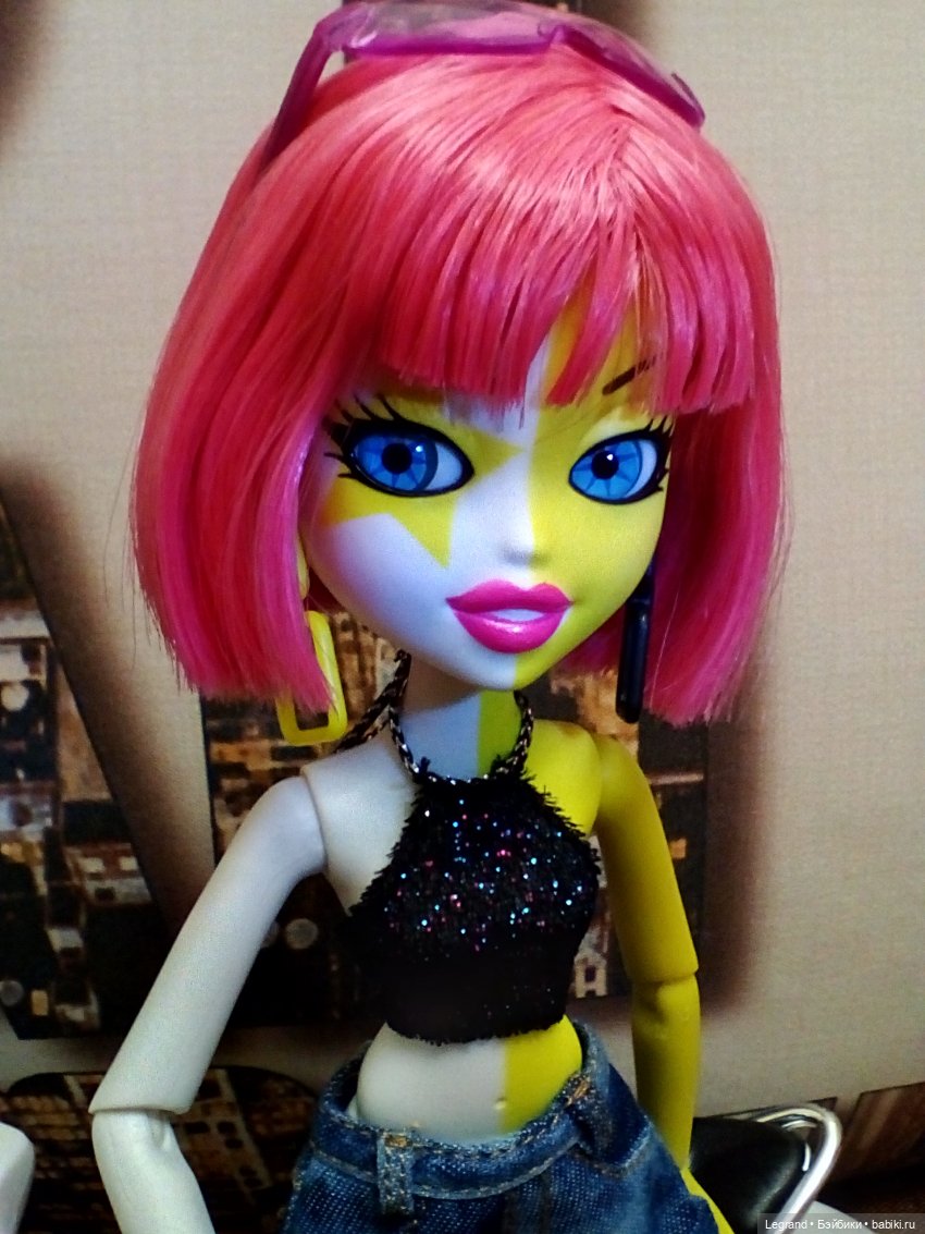 Эрмелин со скутером — Куклы Bratz (Братц) и Moxie Girlz: MGA