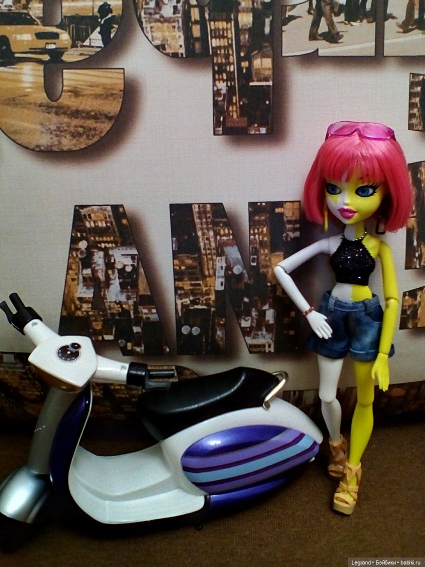 Эрмелин со скутером — Куклы Bratz (Братц) и Moxie Girlz: MGA