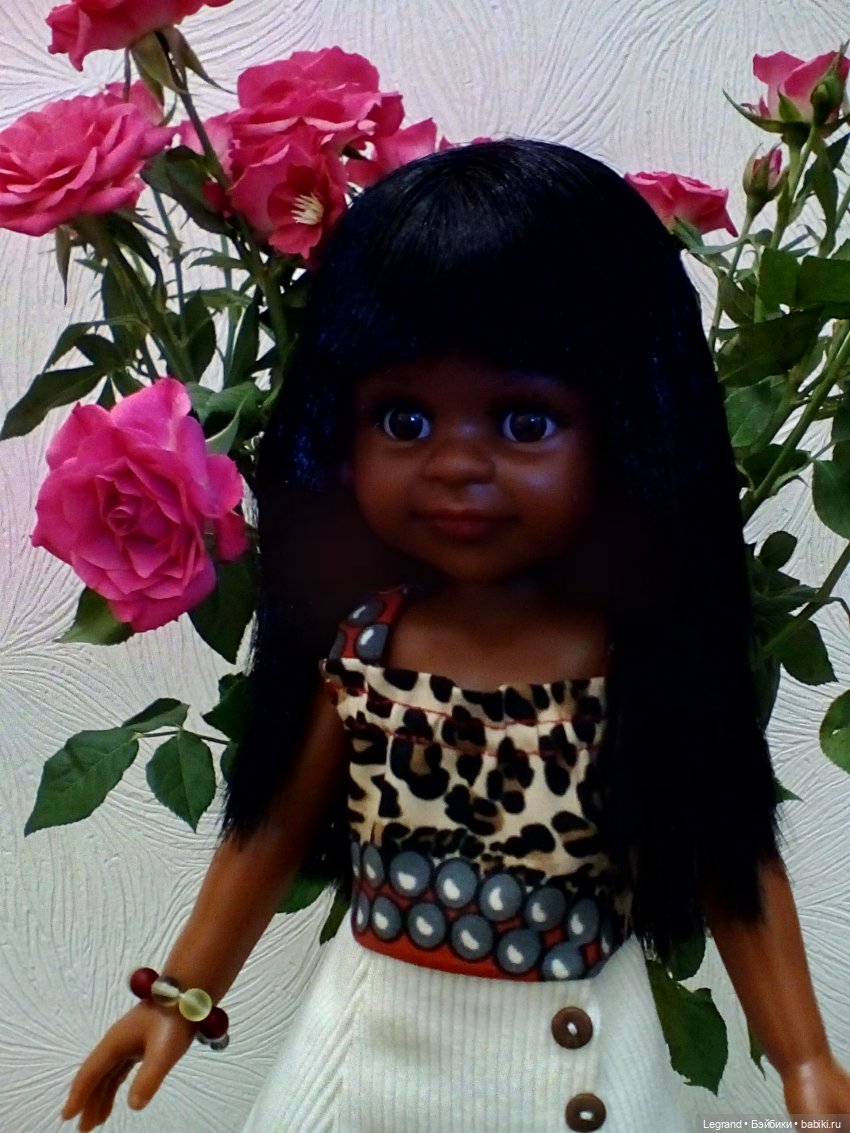 Летисия и розы — Куклы Paola Reina (Паола Рейна): новинки (фото 2)